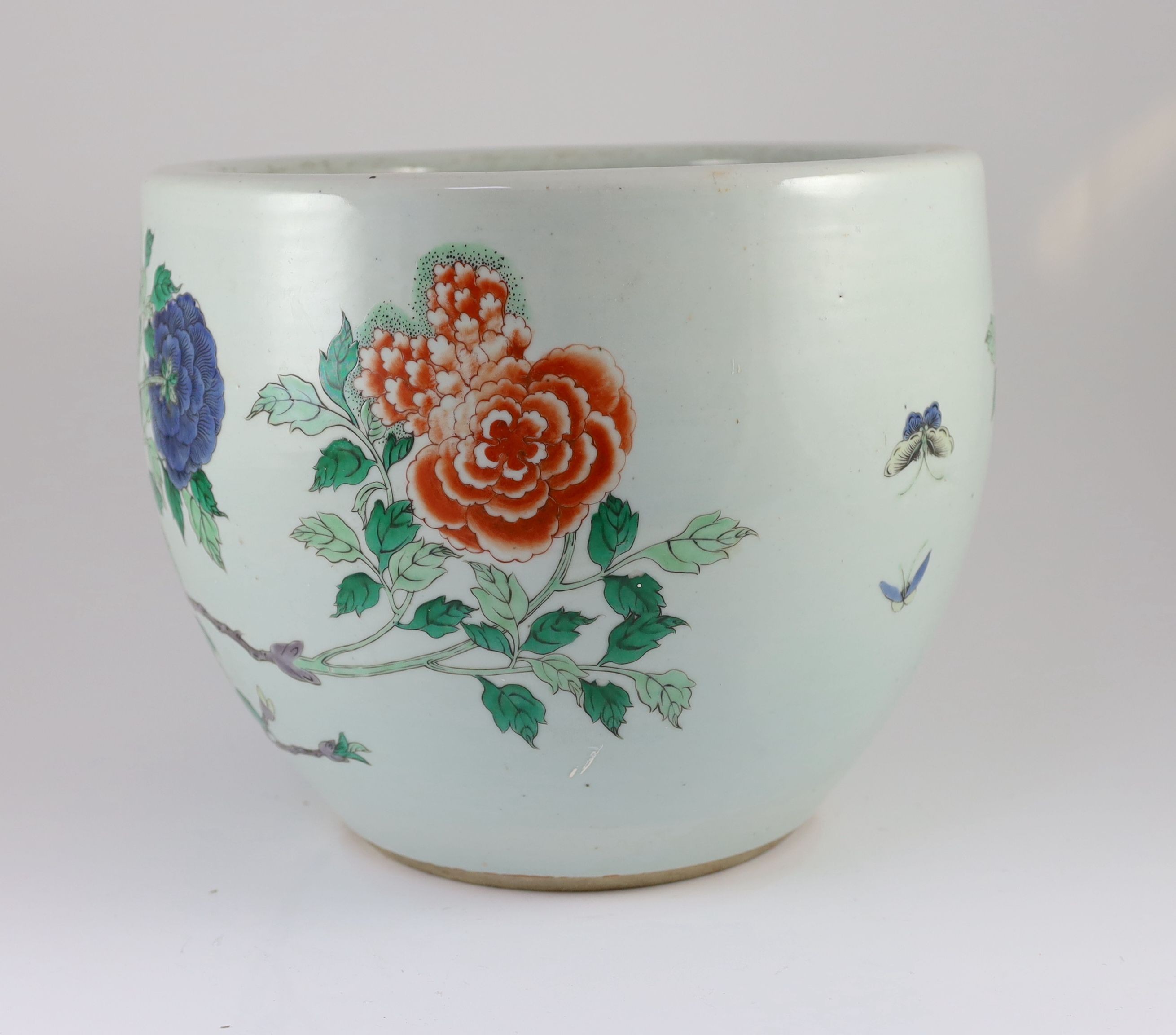 A Chinese famille verte jardiniere or fishbowl, late 19th century, 30.5 cm high, 38 cm diameter